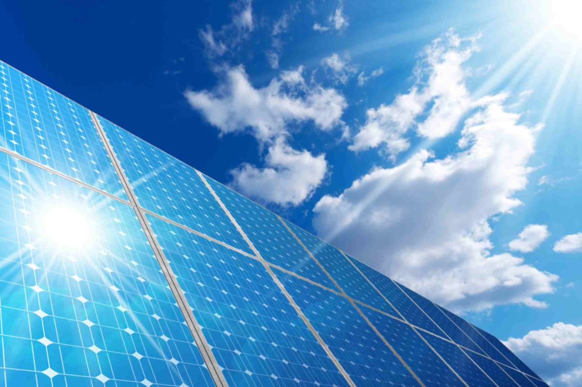 Verano: sistemas fotovoltaicos y temperaturas elevadas