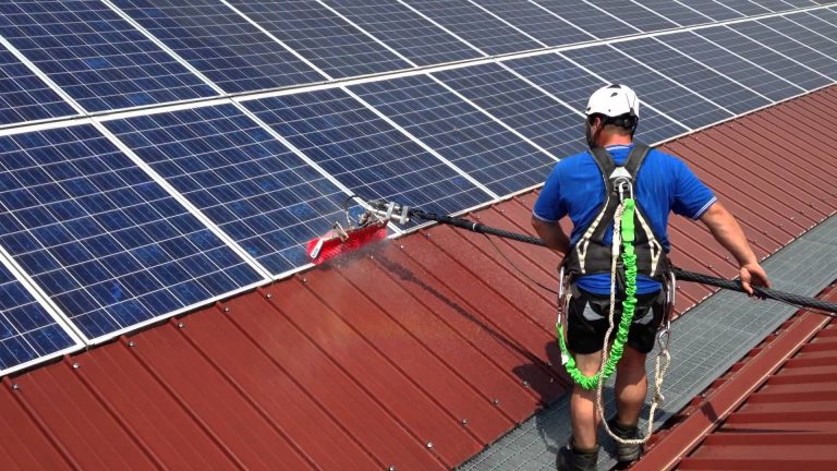 Mantenimiento preventivo de cada componente de una instalación fotovoltaica